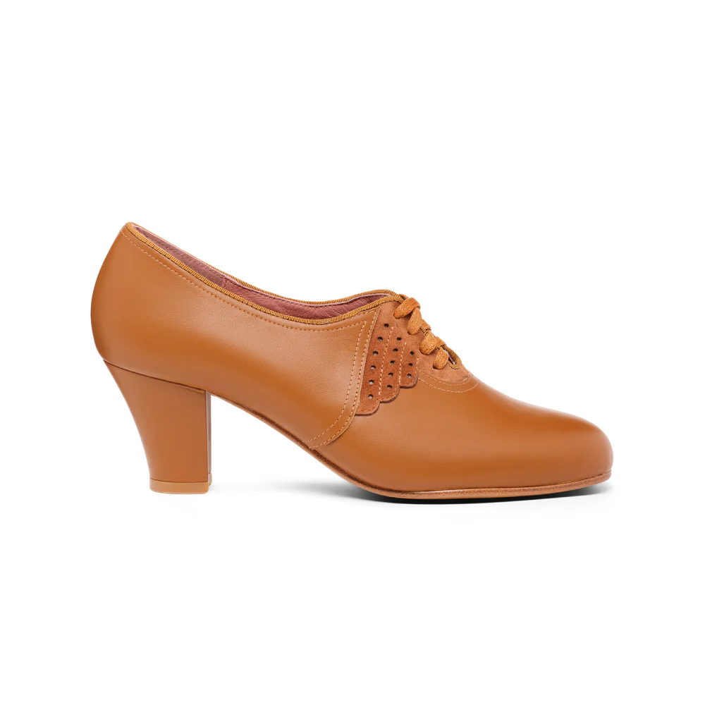 PRE-ORDER Annette Vintage Oxfords Wide (Caramel) - Image 3
