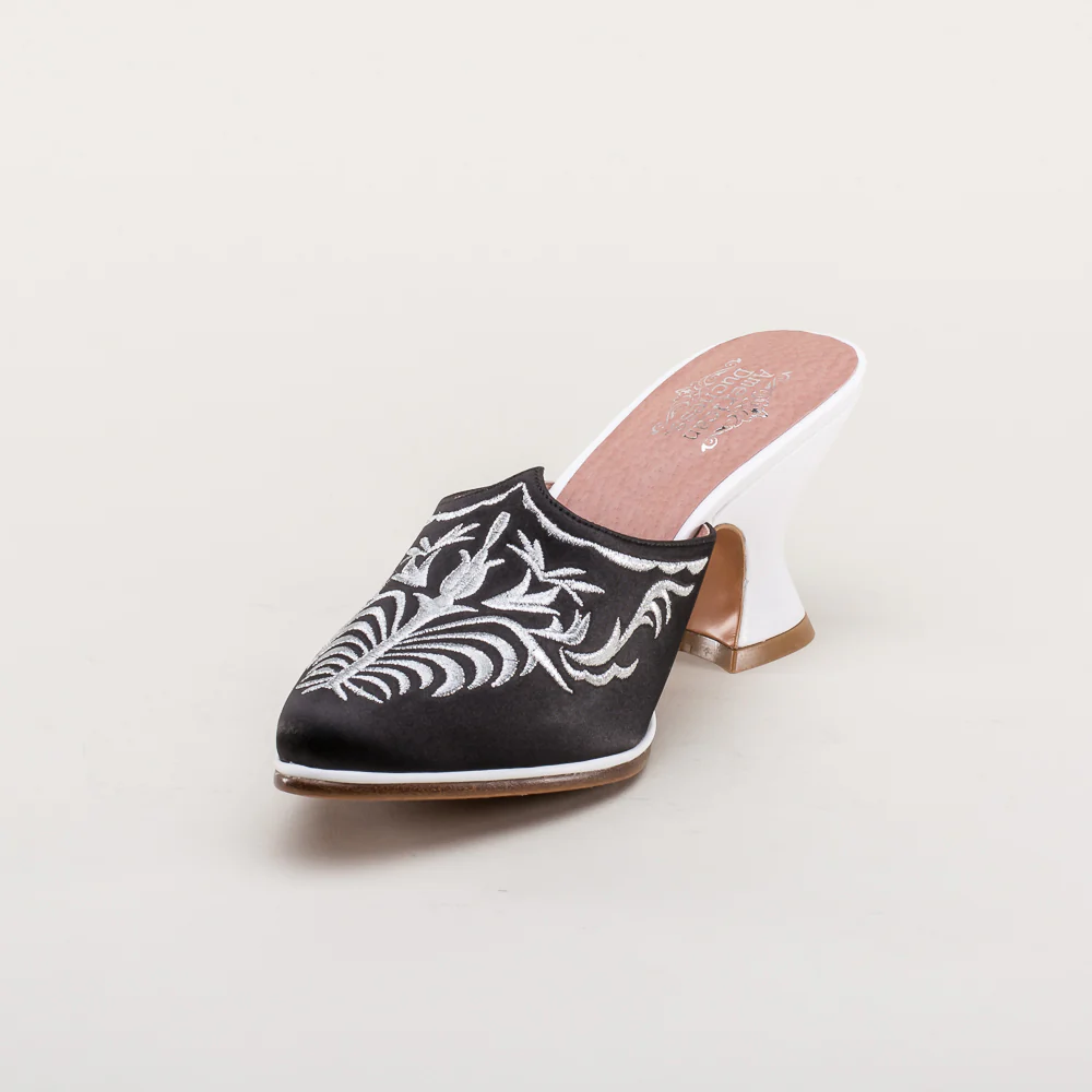 Antoinette 18th Century Mules (Black) - Image 11