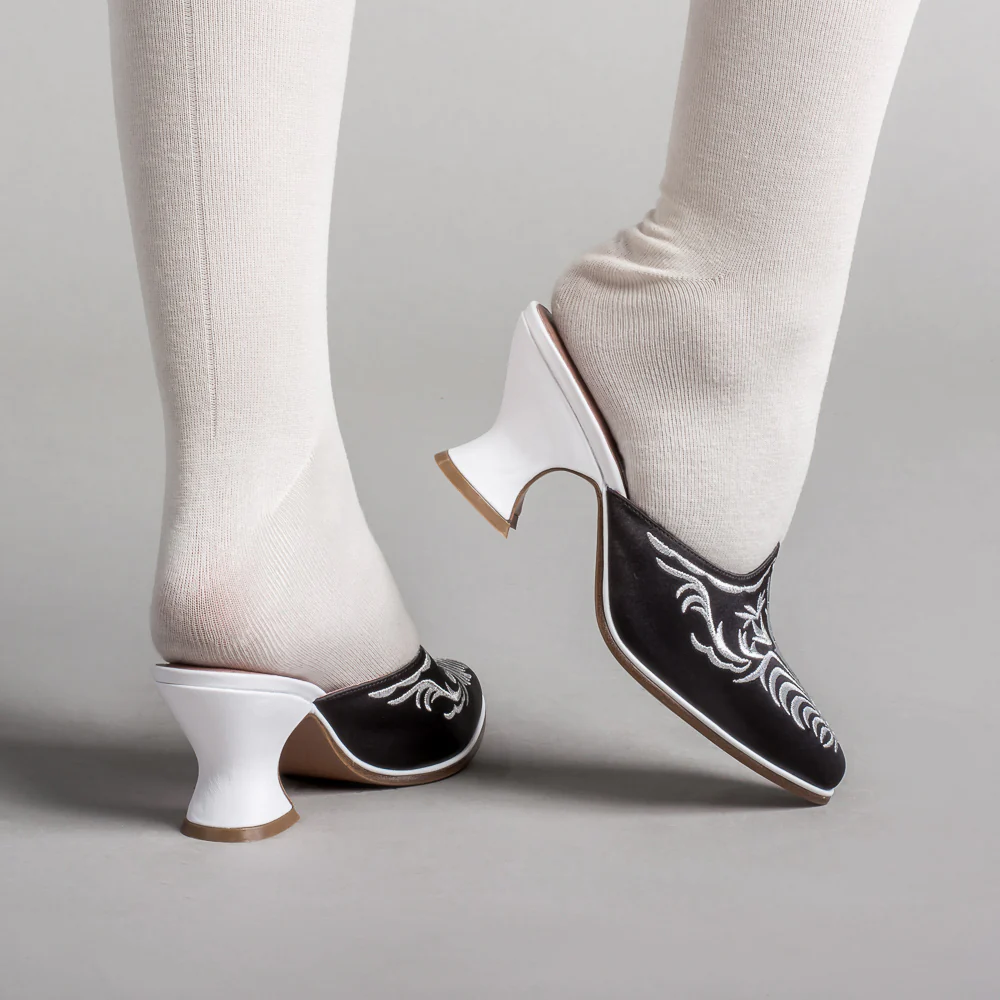 Antoinette 18th Century Mules (Black) - Image 3