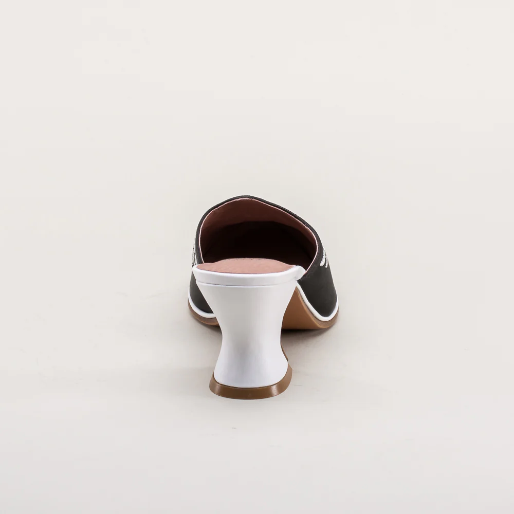 Antoinette 18th Century Mules (Black) - Image 8