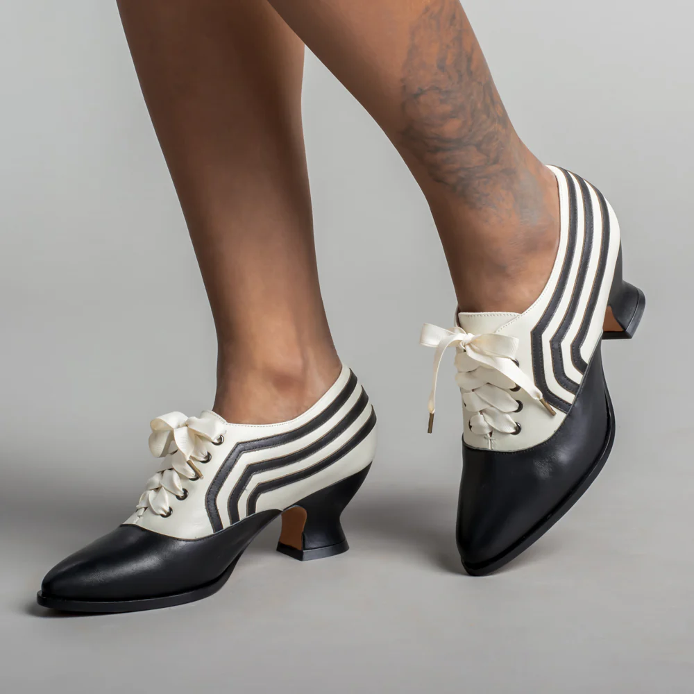 Bernadette Edwardian Oxfords Wide (Ivory/Black) - Image 2