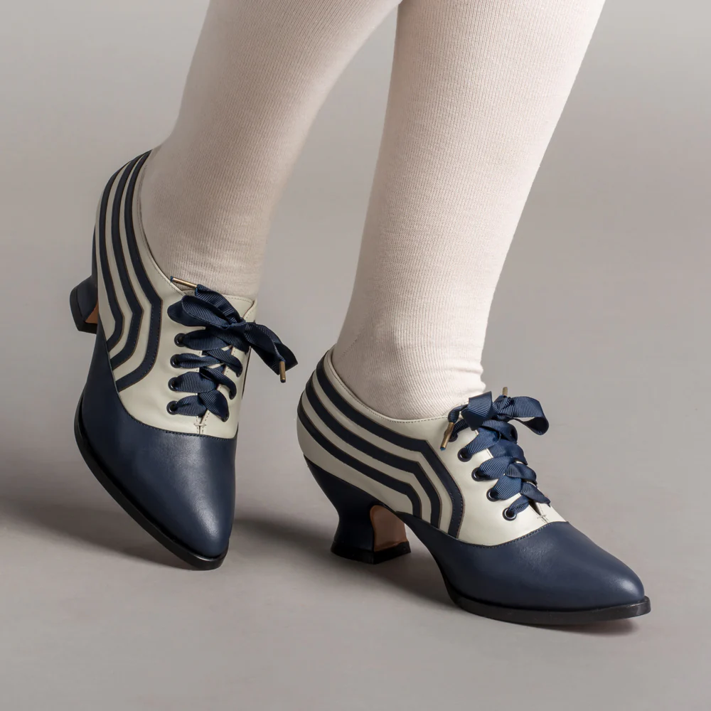 Bernadette Edwardian Oxfords Wide (Navy/Ivory) - Image 2