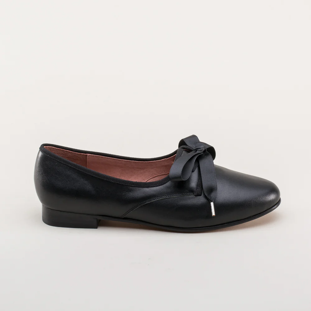 Bertie Regency Pumps (Black) - Image 6