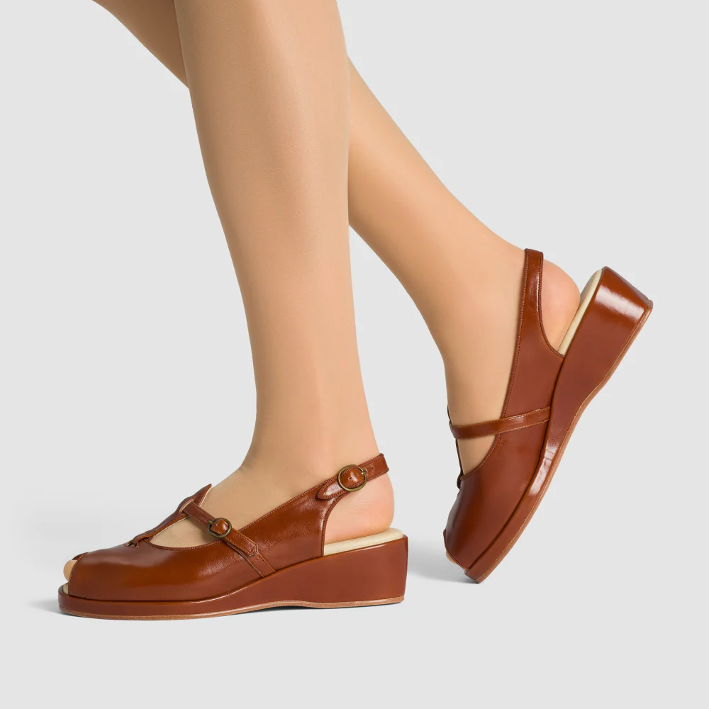Betty Vintage Sandals (Walnut)
