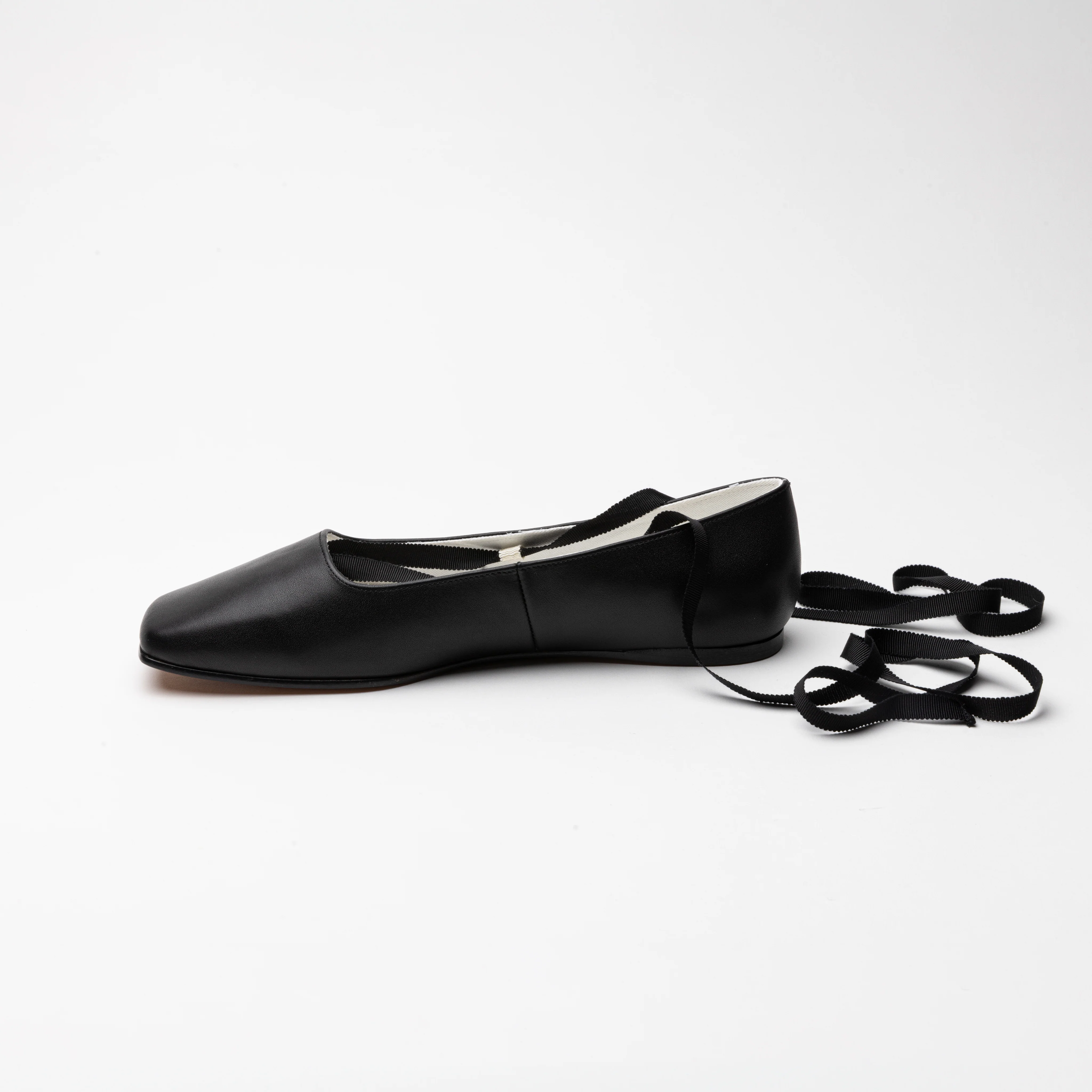 Bronte Slippers Wide (Black) - Image 4