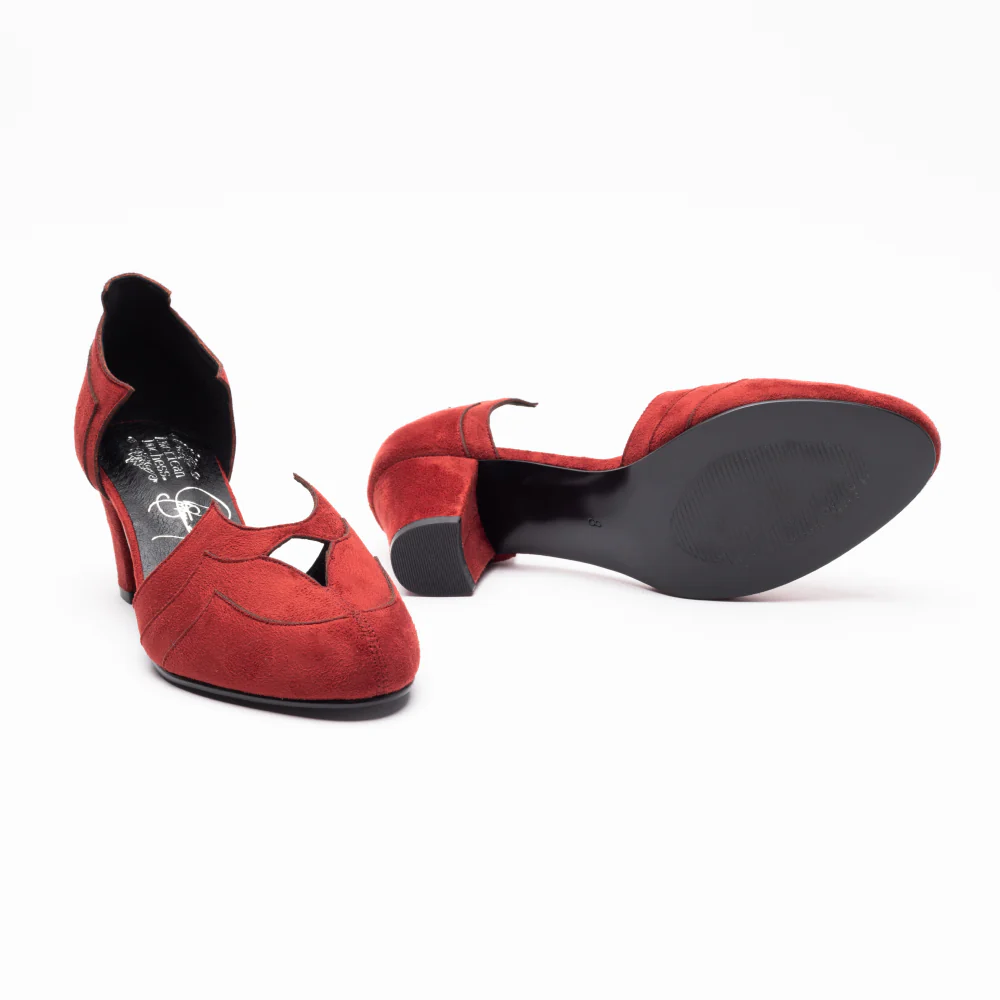 Christine Vintage Pumps (Garnet Cloak) - Image 3