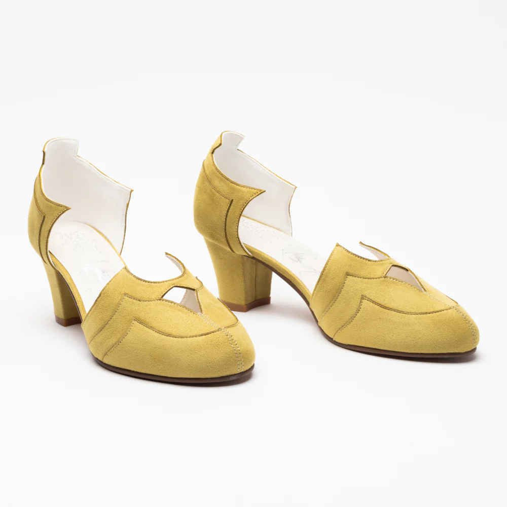 Christine Vintage Pumps (Manchineel Apple) - Image 2