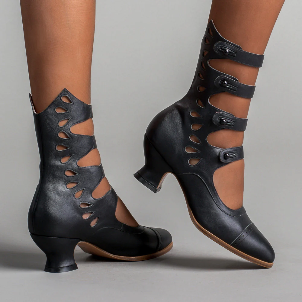 Colette Edwardian Button Boots (Black) - Image 3