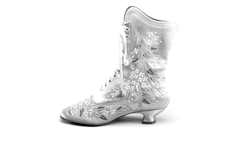 Flora Women's Embroidered Boots (Blue) - Image 15