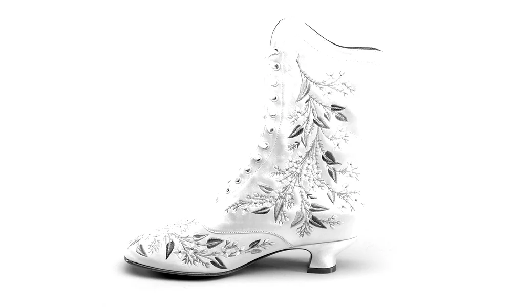 Flora Women's Embroidered Boots (Ivory) - Image 15