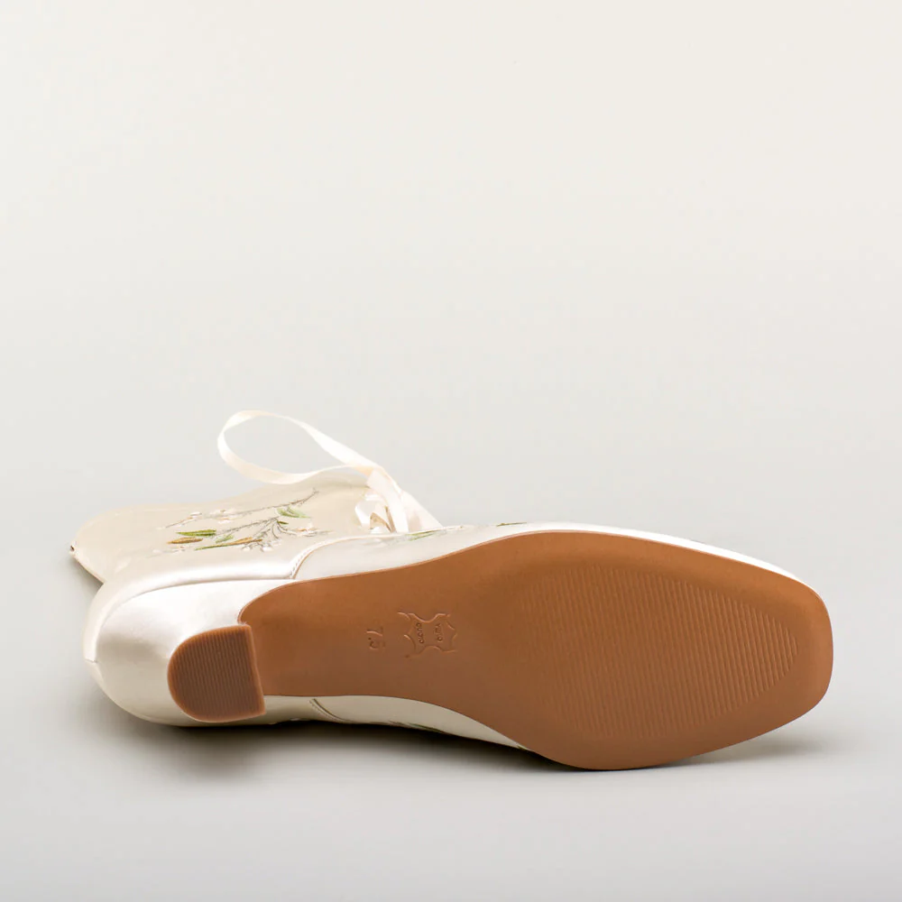 Flora Embroidered Boots Wide (Ivory) - Image 13