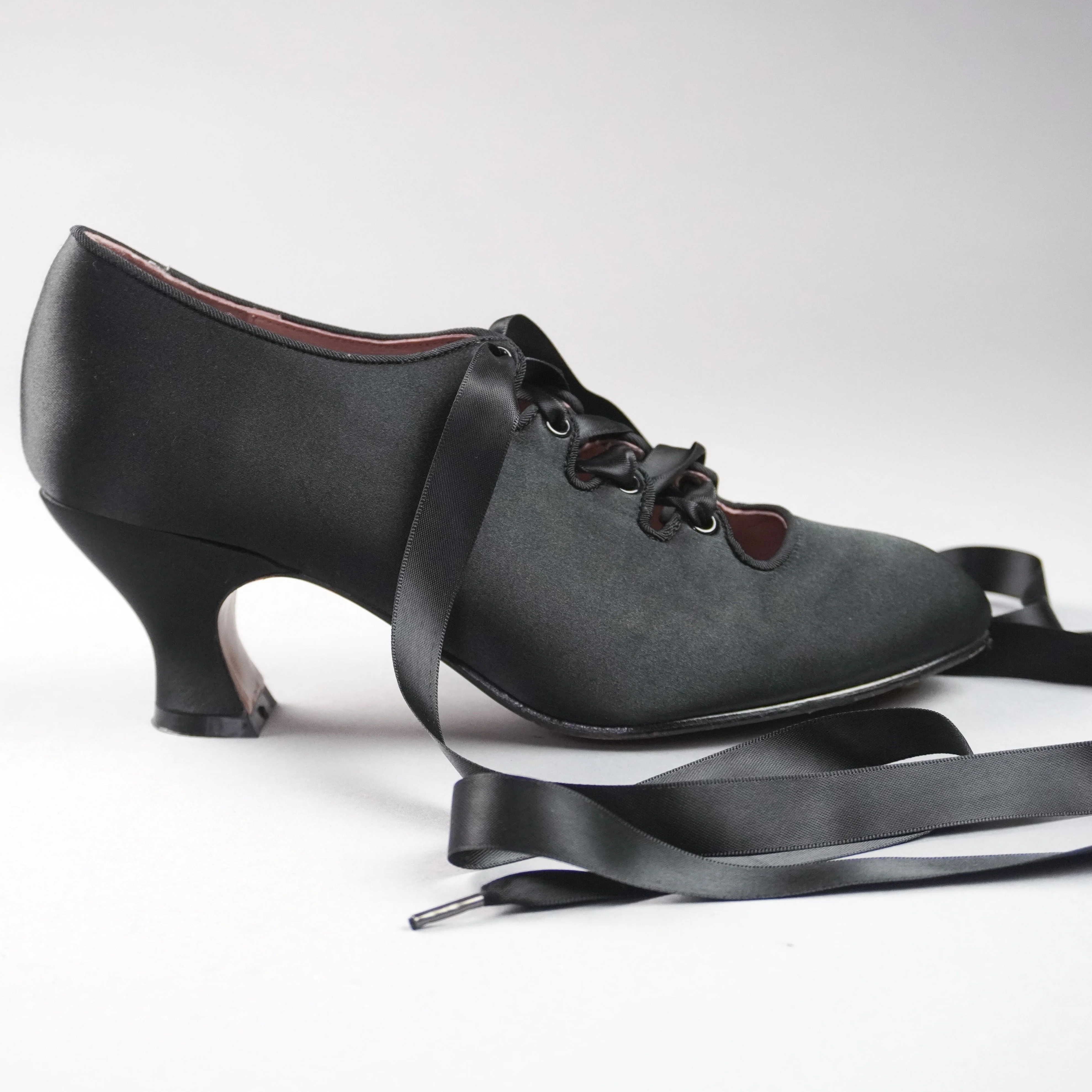 Foxtrot Edwardian Pump (Black) - Image 5