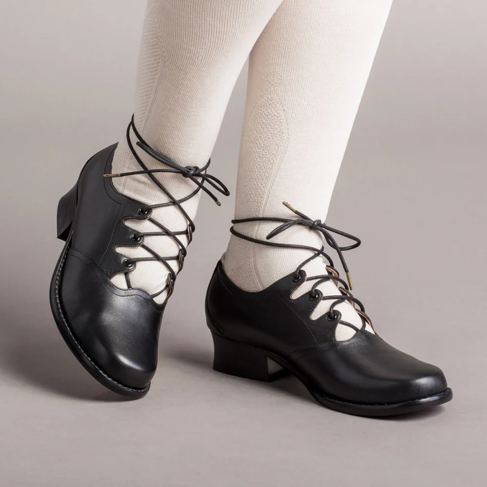 Ghillie Vintage Lace-Up Shoes (Black) - Image 4
