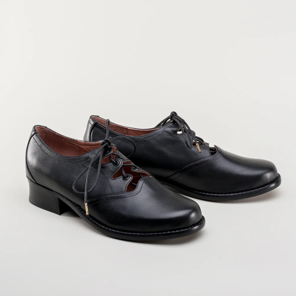 Ghillie Vintage Lace-Up Shoes (Black) - Image 6