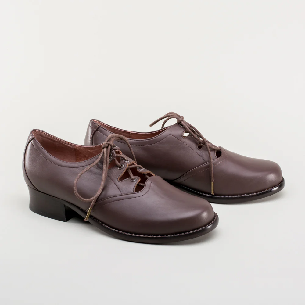 Ghillie Vintage Lace-Up Shoes (Brown) - Image 6
