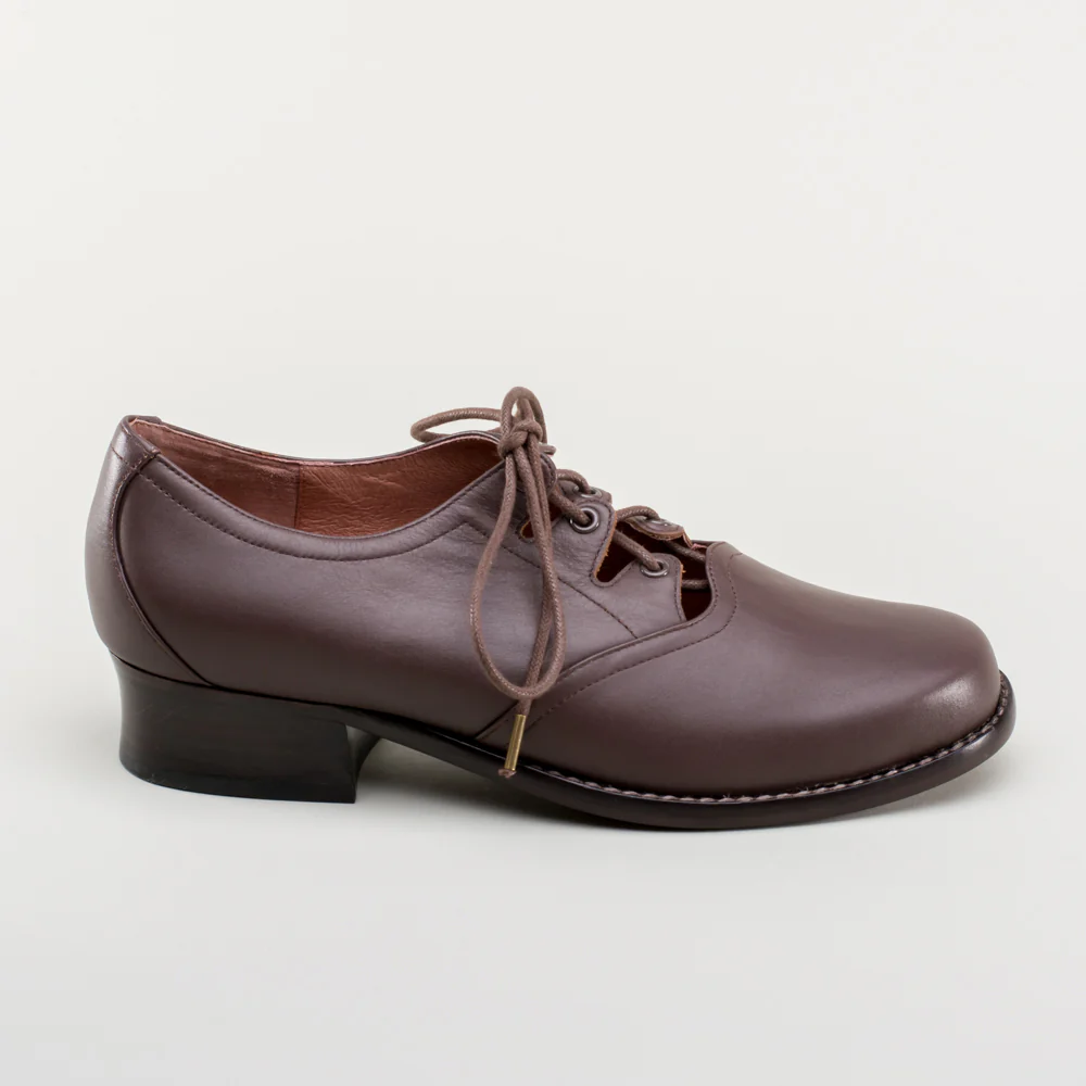 Ghillie Vintage Lace-Up Shoes (Brown) - Image 8