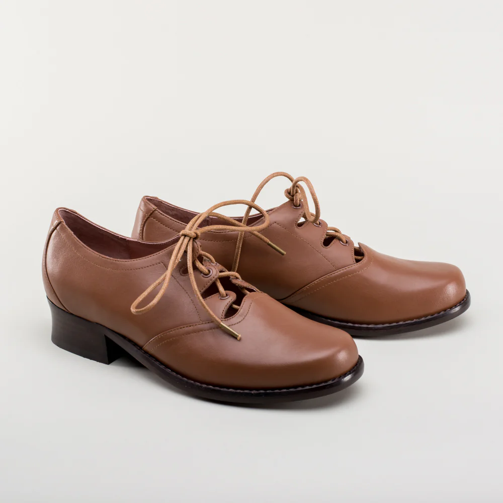 Ghillie Vintage Lace-Up Shoes (Tan) - Image 6