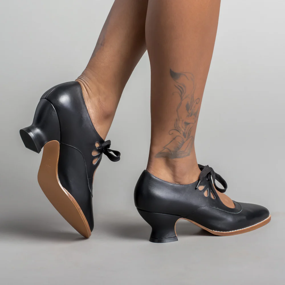 Gibson Edwardian Leather Shoes (Black) - Image 3