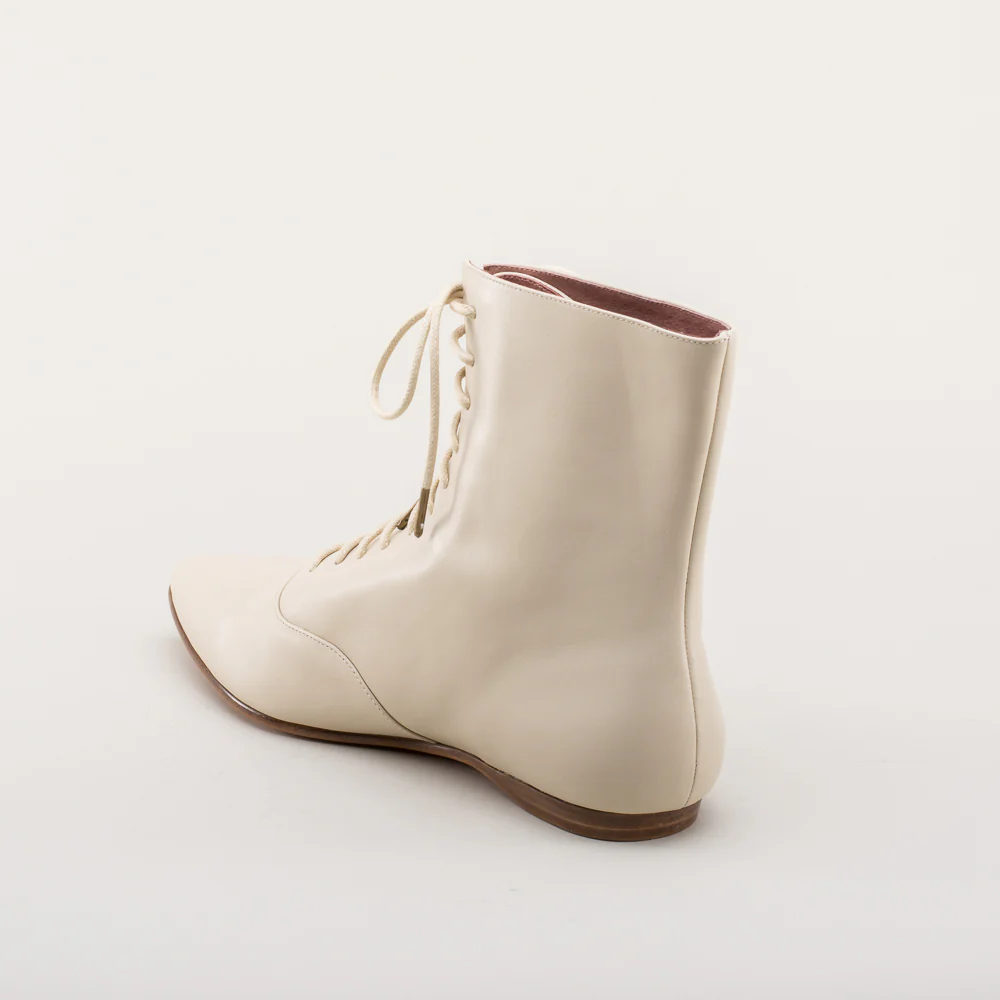 Hartfield Regency Leather Boots (Ivory) - Image 9