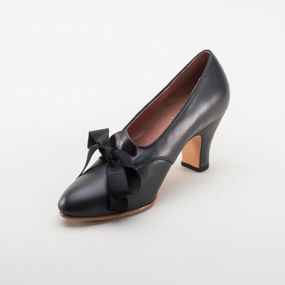 Hazel Women's Vintage Pumps (Black) - Image 11