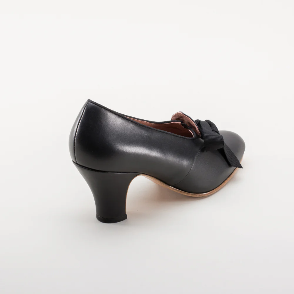 Hazel Women's Vintage Pumps (Black) - Image 7