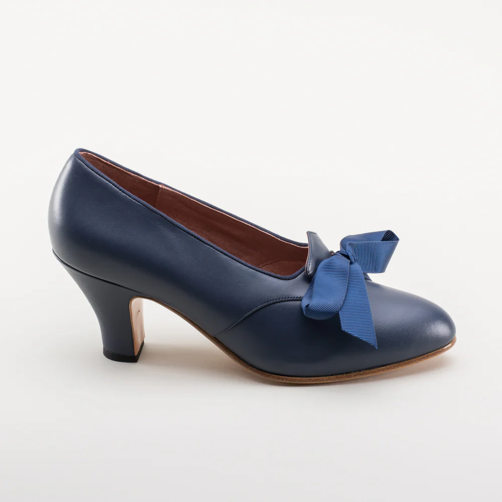 Hazel Women's Vintage Pumps (Navy) - Image 6