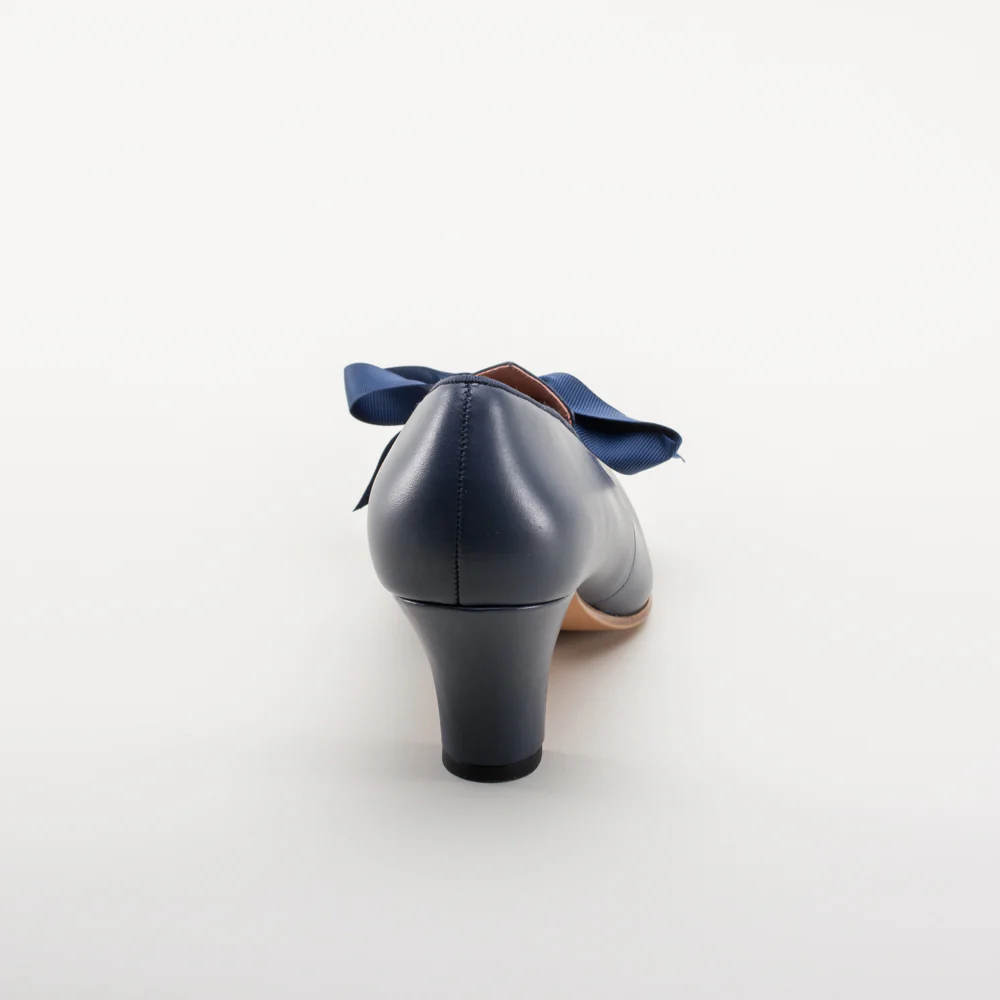Hazel Women's Vintage Pumps (Navy) - Image 8