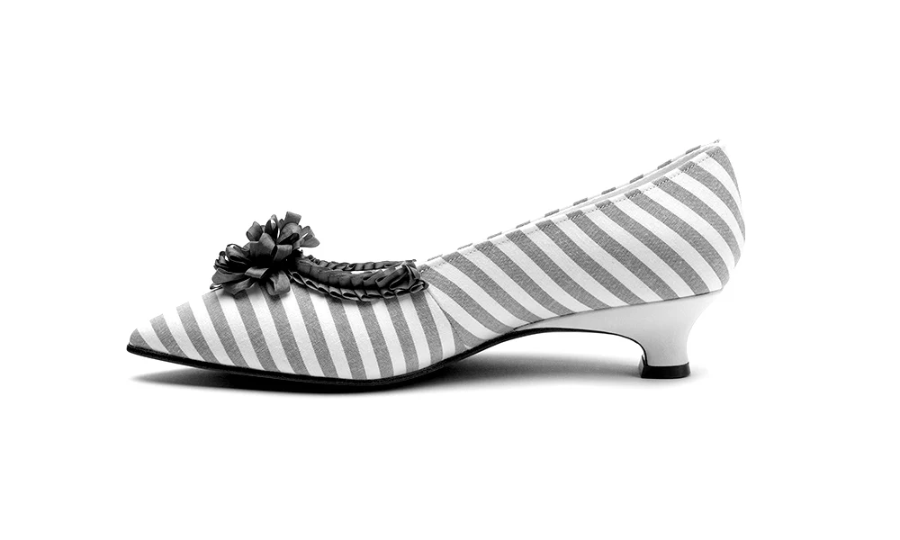 Josephine 18th Century Pumps (Red/White) - Image 6