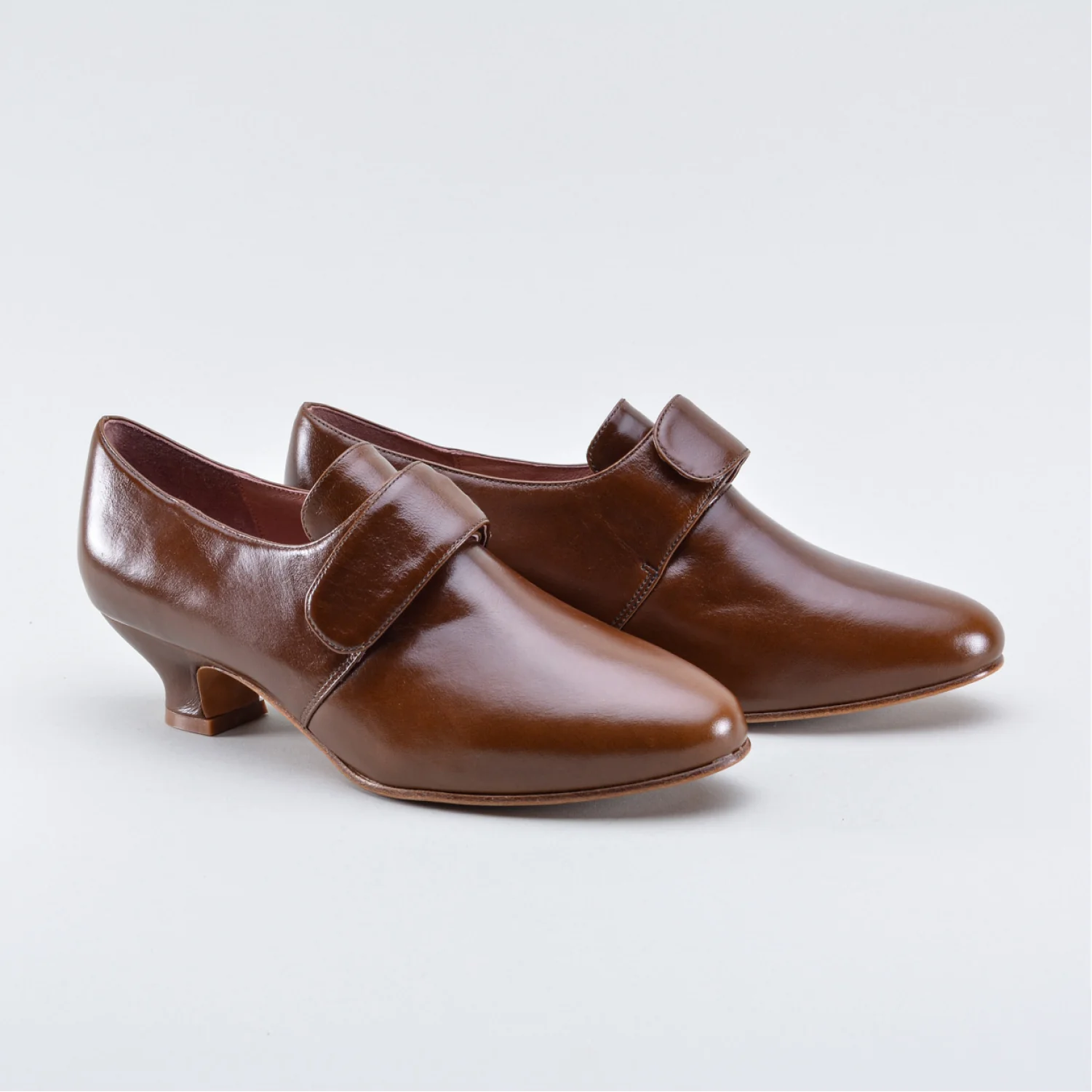 Kensington 18th Century Leather Shoes (Walnut) - Image 5