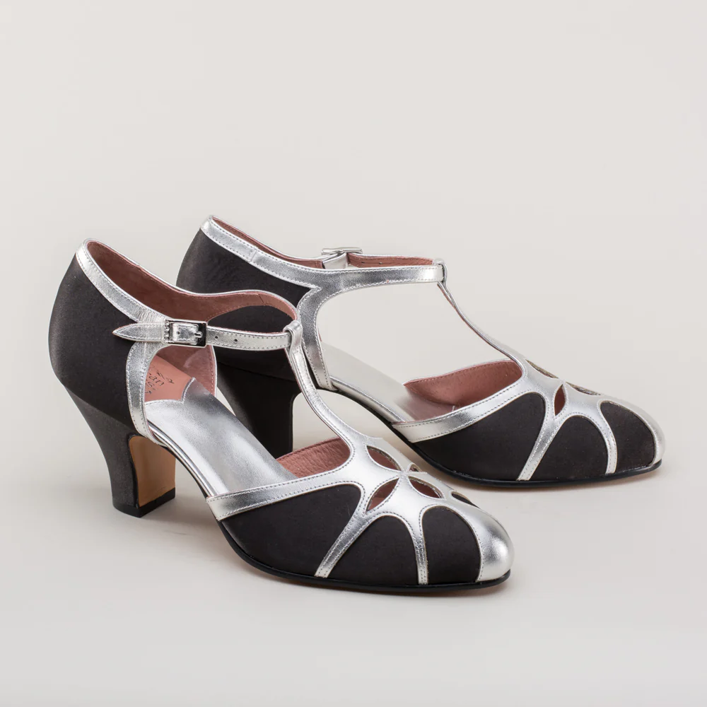 Lilith Vintage Flapper T-Straps Wide (Black/Silver) - Image 4