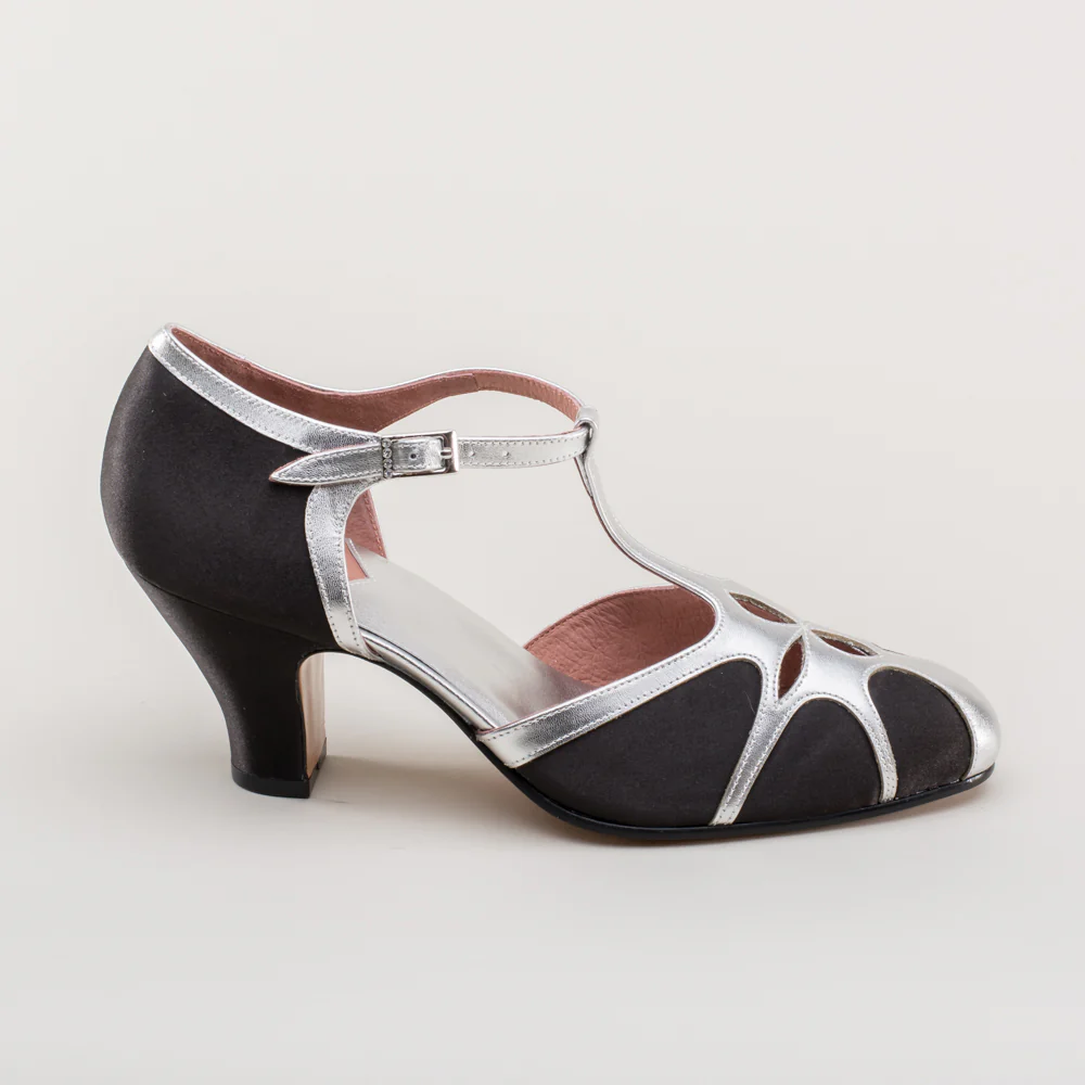 Lilith Vintage Flapper T-Straps Wide (Black/Silver) - Image 6