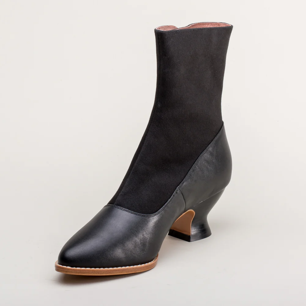 Manhattan Victorian Cloth-Top Button Boots (Black) - Image 11