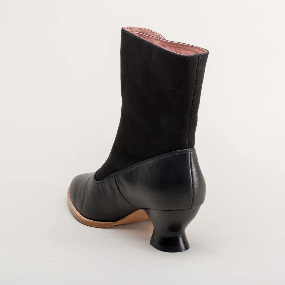 Manhattan Victorian Cloth-Top Button Boots (Black) - Image 9