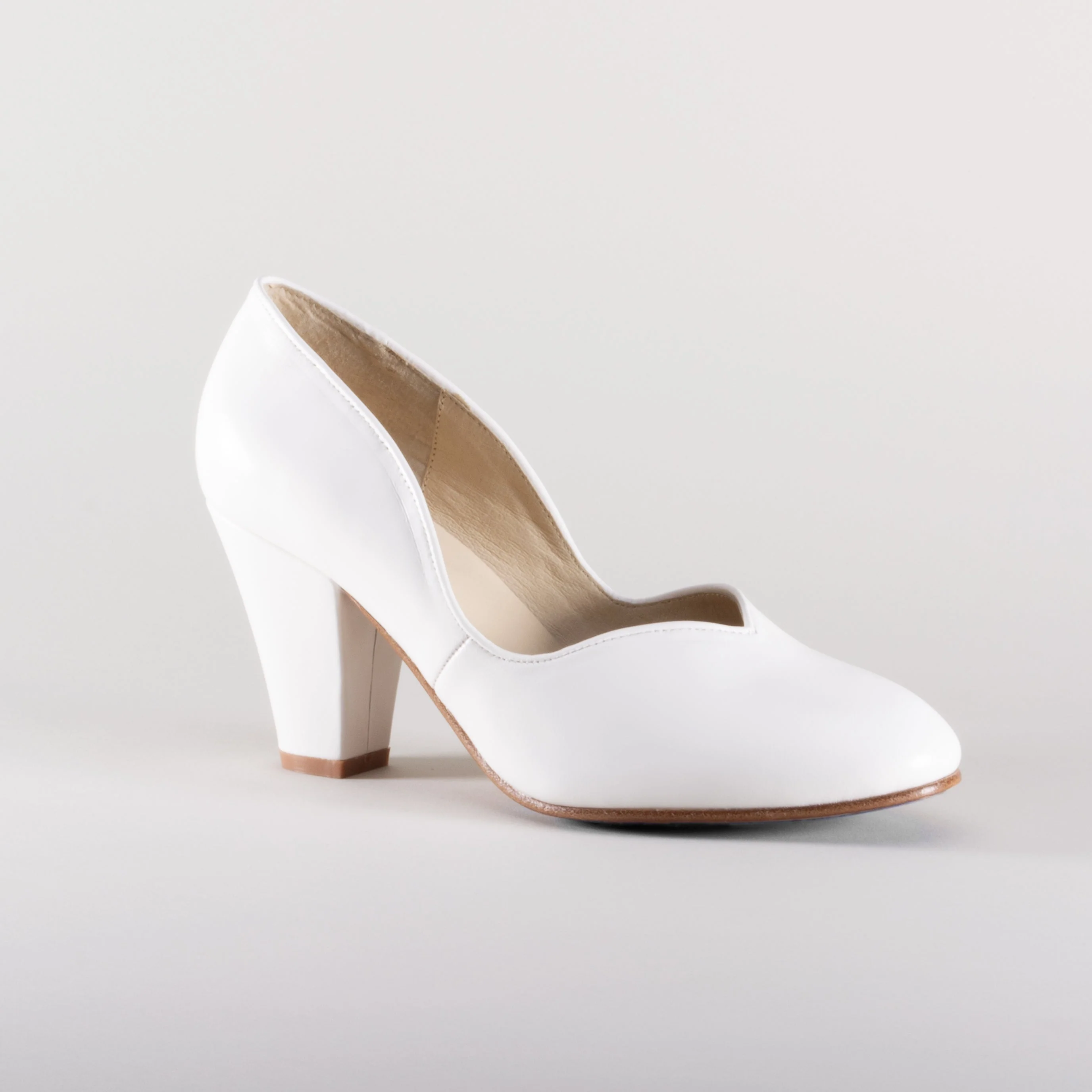 Marilyn Vintage Pumps (Soft Ivory) - Image 3