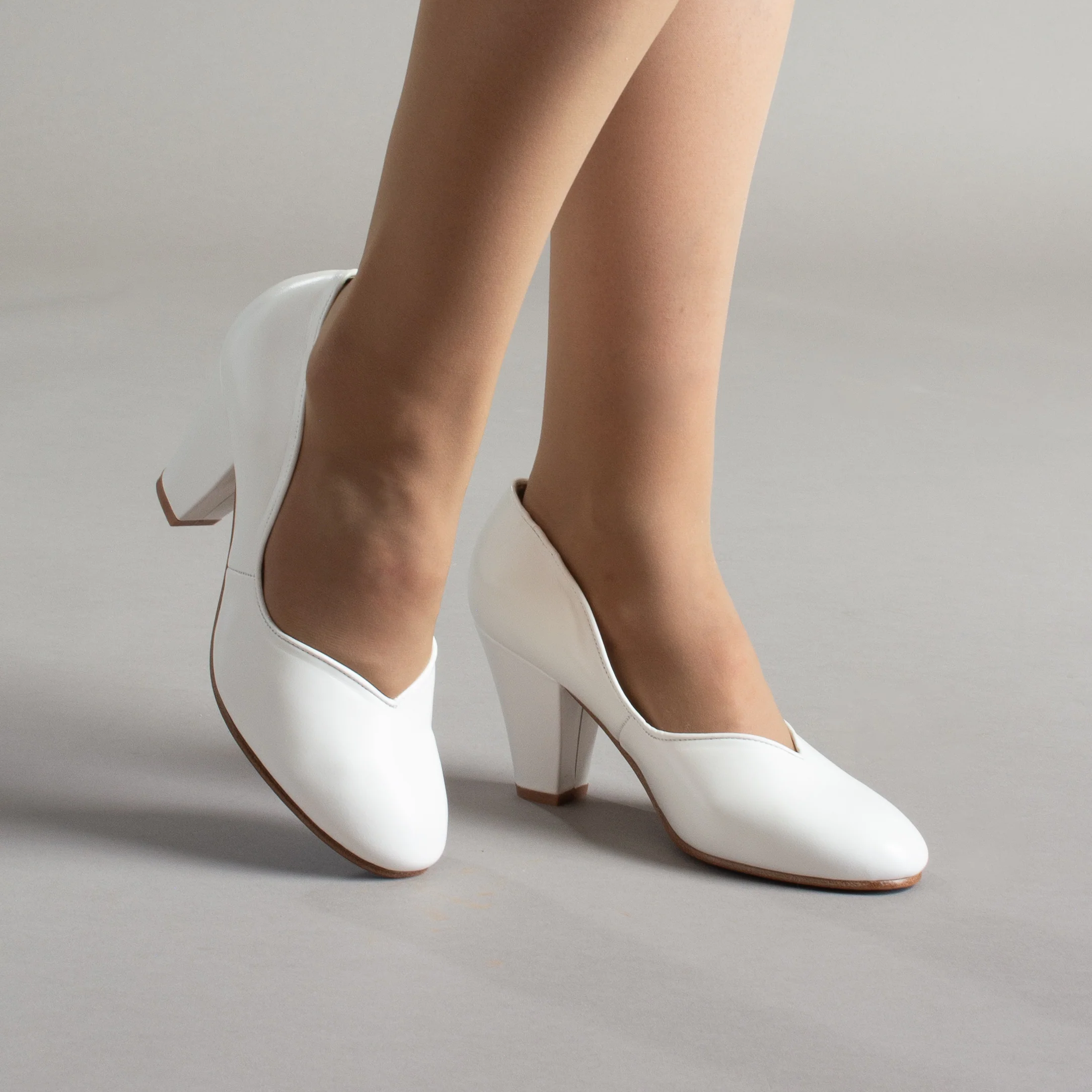 Marilyn Vintage Pumps (Soft Ivory) - Image 5
