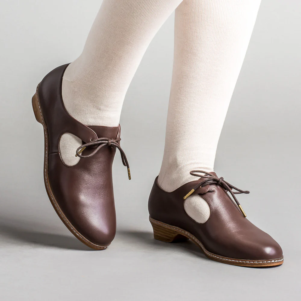 Mary Renaissance Shoes (Brown)