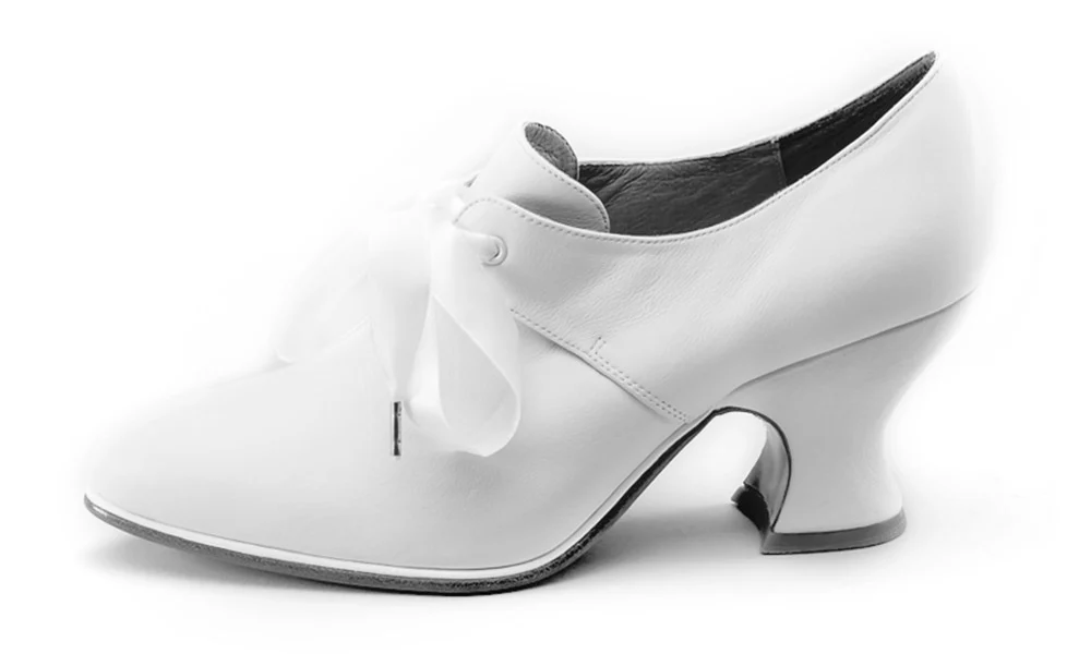 Pompadour 18th Century Leather Shoes (Ivory) - Image 5
