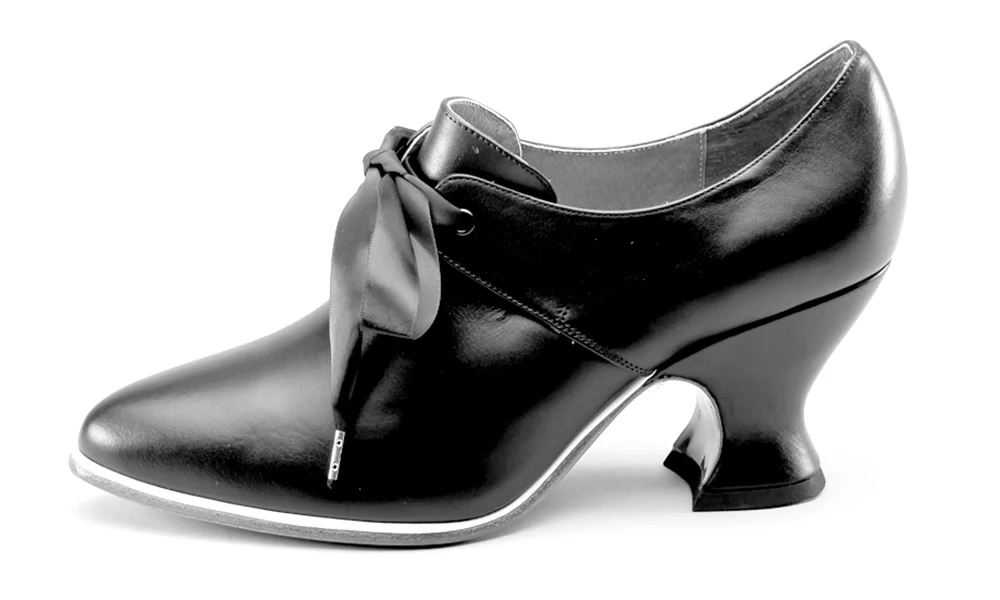 Pompadour 18th Century Leather Shoes (Black) - Image 5