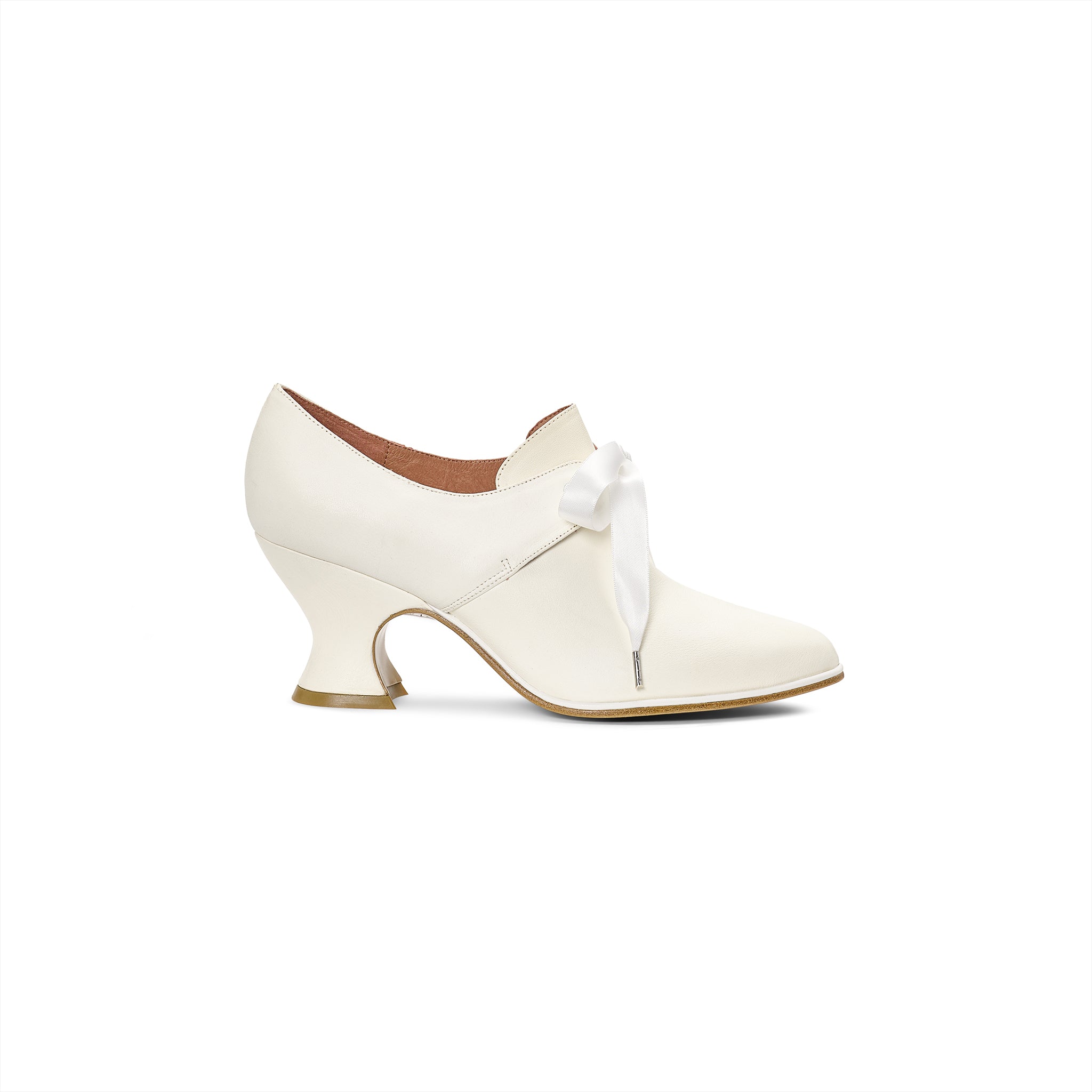 Pompadour 18th Century Leather Shoes (Ivory) - Image 3