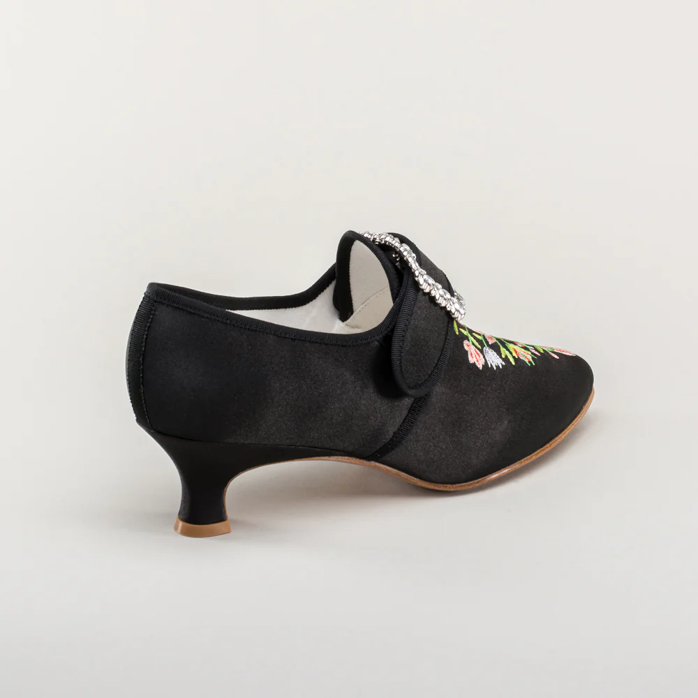 Primrose 18th Century Shoes (Black) - Image 7