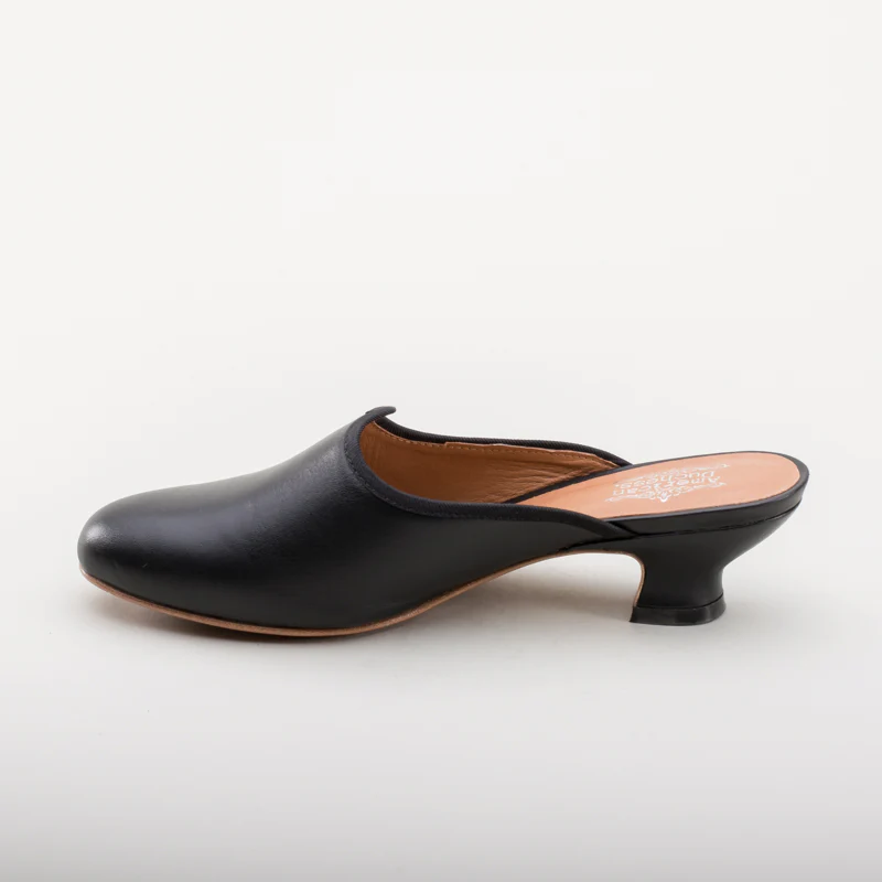Sophie 18th Century Leather Mules (Black) - Image 11
