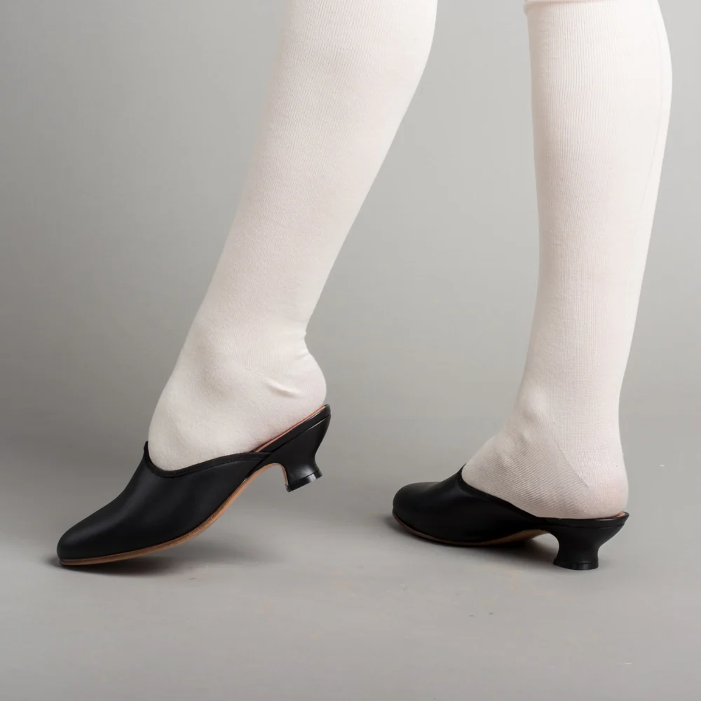 Sophie 18th Century Leather Mules (Black) - Image 3