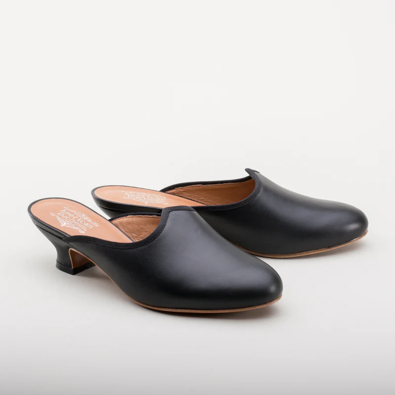 Sophie 18th Century Leather Mules (Black) - Image 5