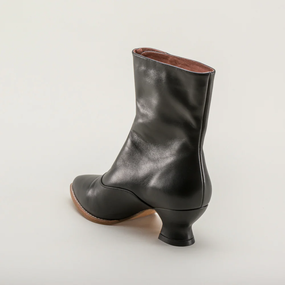 Tavistock Victorian Button Boots (Black) - Image 9