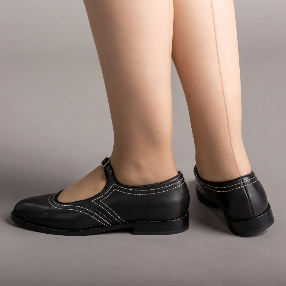 Wednesday Vintage Mary Jane Shoes (Black) - Image 3